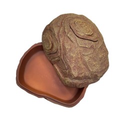 Den with two magnetically closed holes